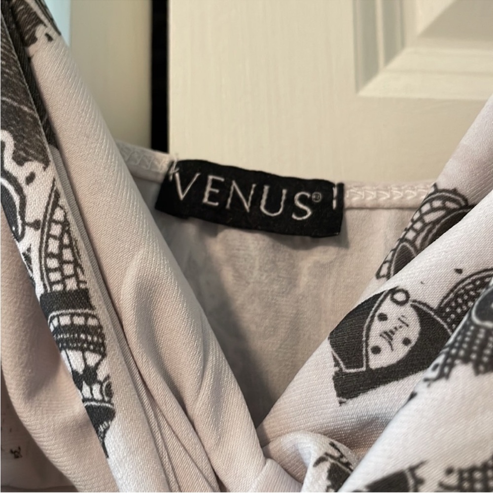 VENUS Black and White w/ Mauve Patterned Sun Dress, Size: Small, EUC (PM-5) - Picture 3 of 5